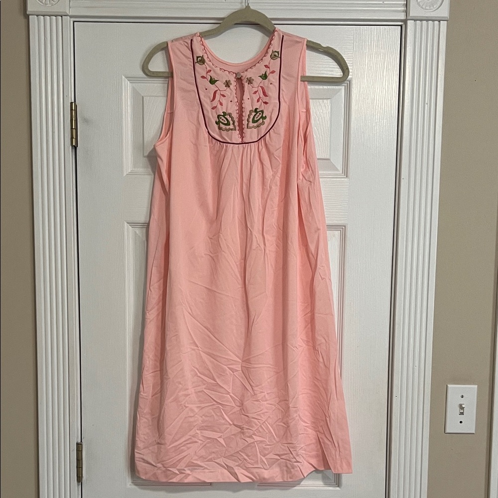 Pink Embroidered vintage komar sleep dress